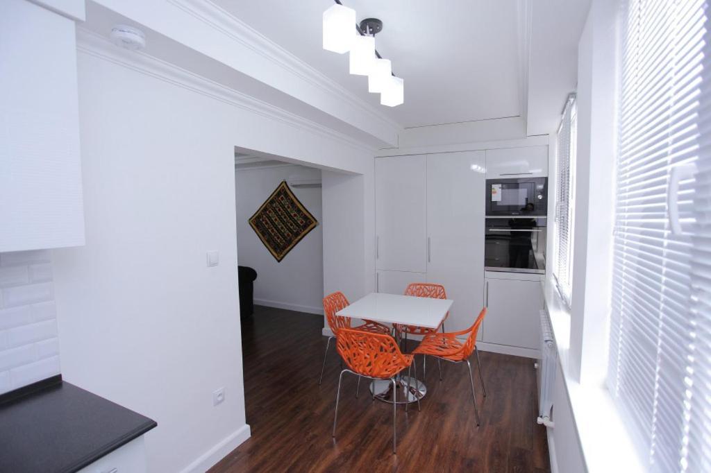 Overlooking Registan Square Luxury 2 Bedrooms Apartment Samarkand Exterior photo