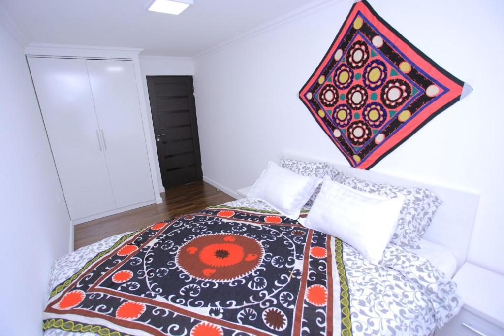 Overlooking Registan Square Luxury 2 Bedrooms Apartment Samarkand Exterior photo
