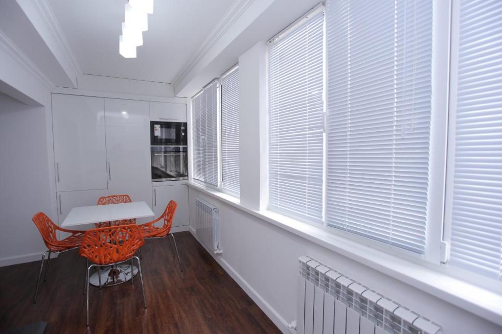 Overlooking Registan Square Luxury 2 Bedrooms Apartment Samarkand Exterior photo